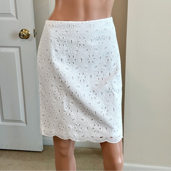 Talbots 100% Cotton Elegant Bright White Lace Eyelet Skirt Size 10 MSRP $59.50 - Picture 1 of 6